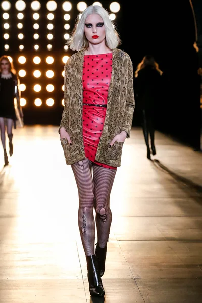 Look 42